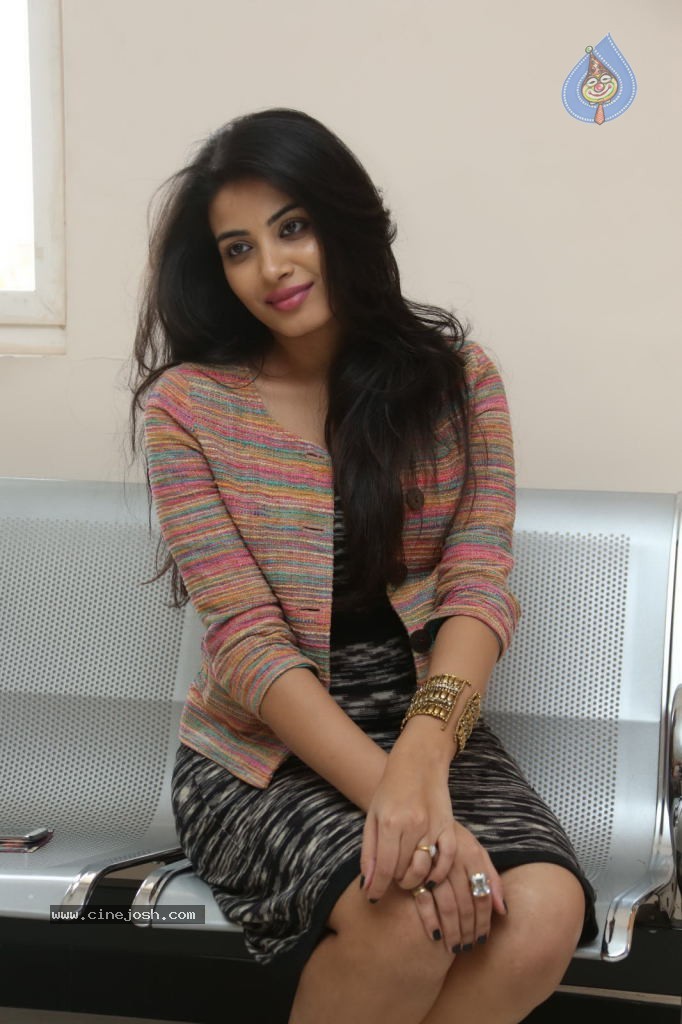 Kavya Shetty New Photos - 104 / 110 photos