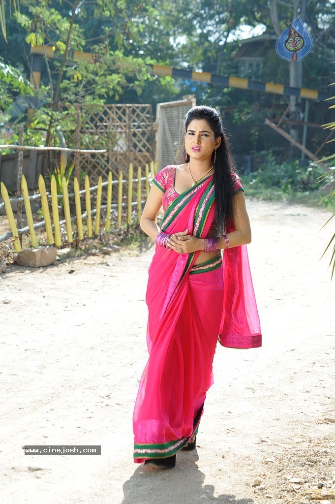Kavya Singh Hot Images - 26 / 77 photos