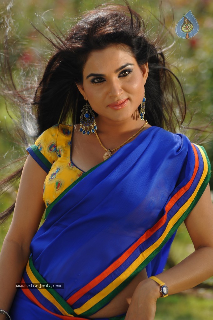 Kavya Singh New Gallery - 44 / 57 photos