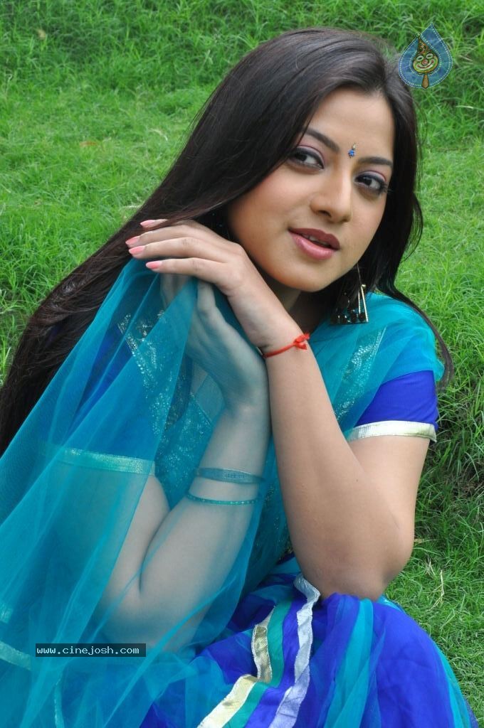 Keerthi Chawla Latest Stills - 55 / 87 photos