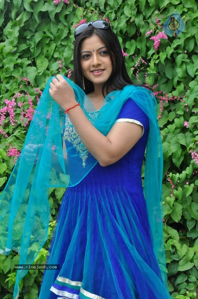 Keerthi Chawla Latest Stills - 61 / 87 photos