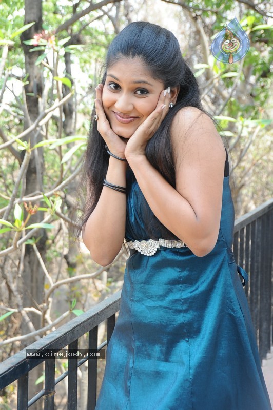 Keerthi  Gallery  - Siri Malle Puvvu - 4 / 52 photos