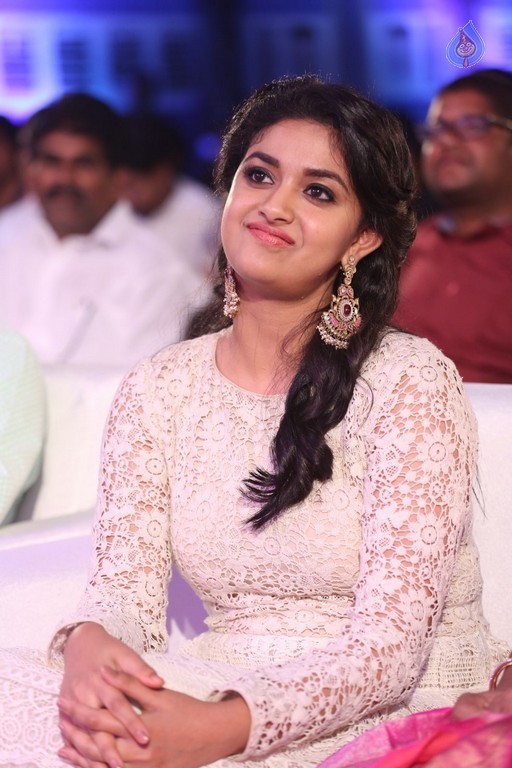 Keerthi Suresh at Rail Audio Launch - 16 / 21 photos