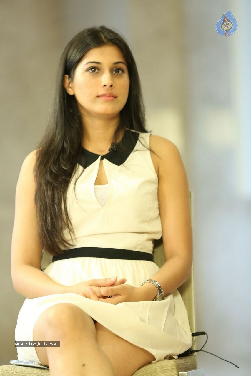 Kratee New Photos - 26 / 49 photos