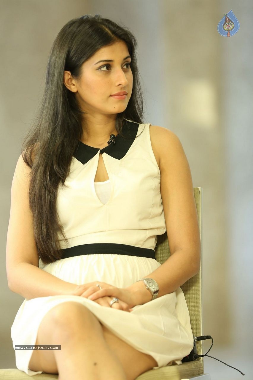 Kratee New Photos - 43 / 49 photos