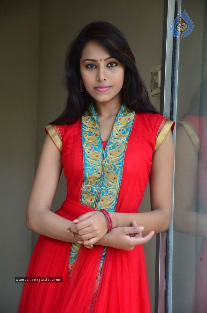 Khenishna Chandran Stills - 24 / 40 photos