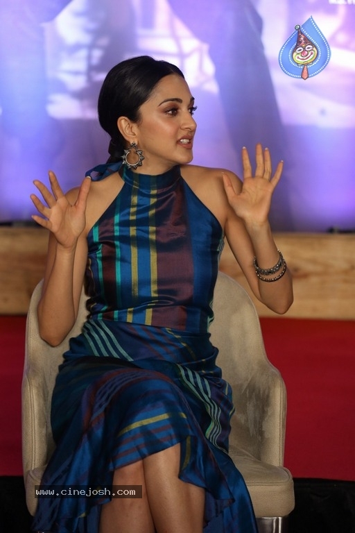 Kiara Advani Interview Photos - 18 / 19 photos