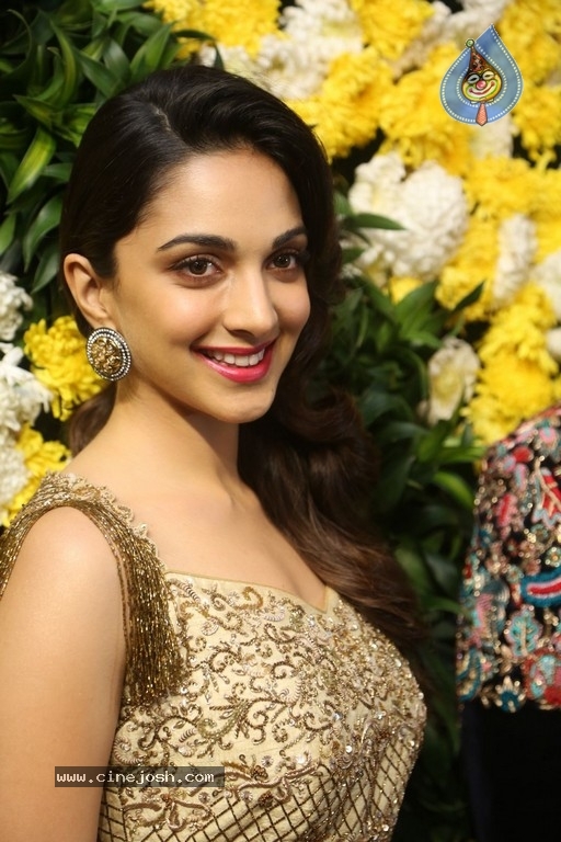 Kiara Advani Photos - 21 / 21 photos