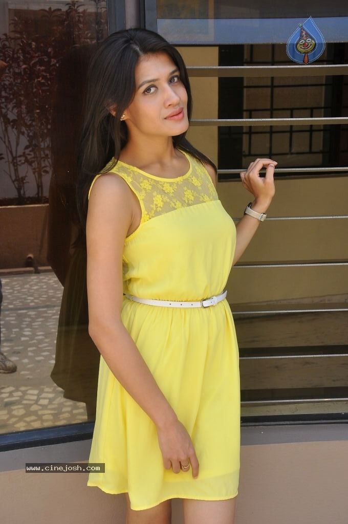 Kimaya New Photos - 27 / 88 photos