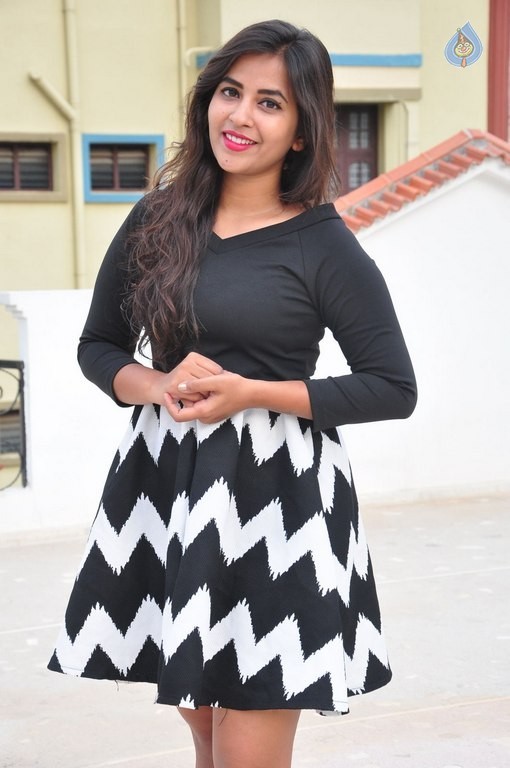 Komali Latest Photos - 7 / 38 photos