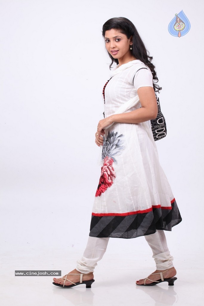 Koyal Das New Photos - 28 / 35 photos