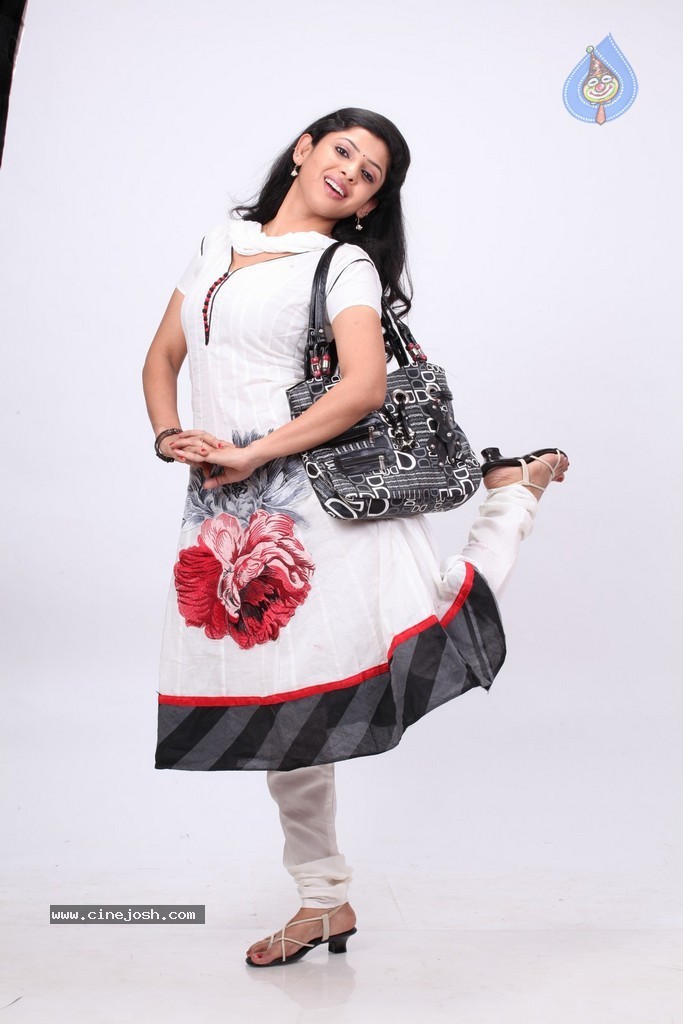 Koyal Das New Photos - 31 / 35 photos