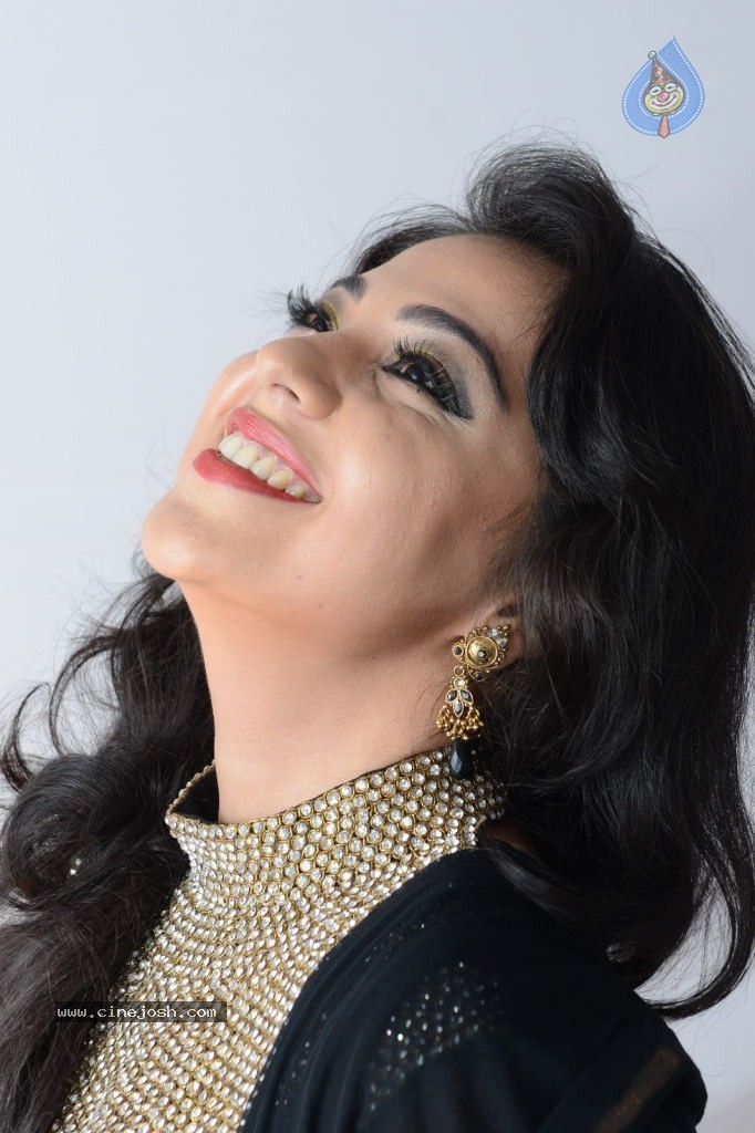 Krathi Stills - 42 / 50 photos