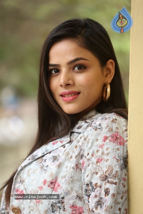 Kriti Garg Photos - 31 / 42 photos