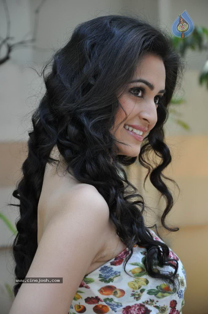 Kriti Kharbanda Hot Photos - 2 / 87 photos