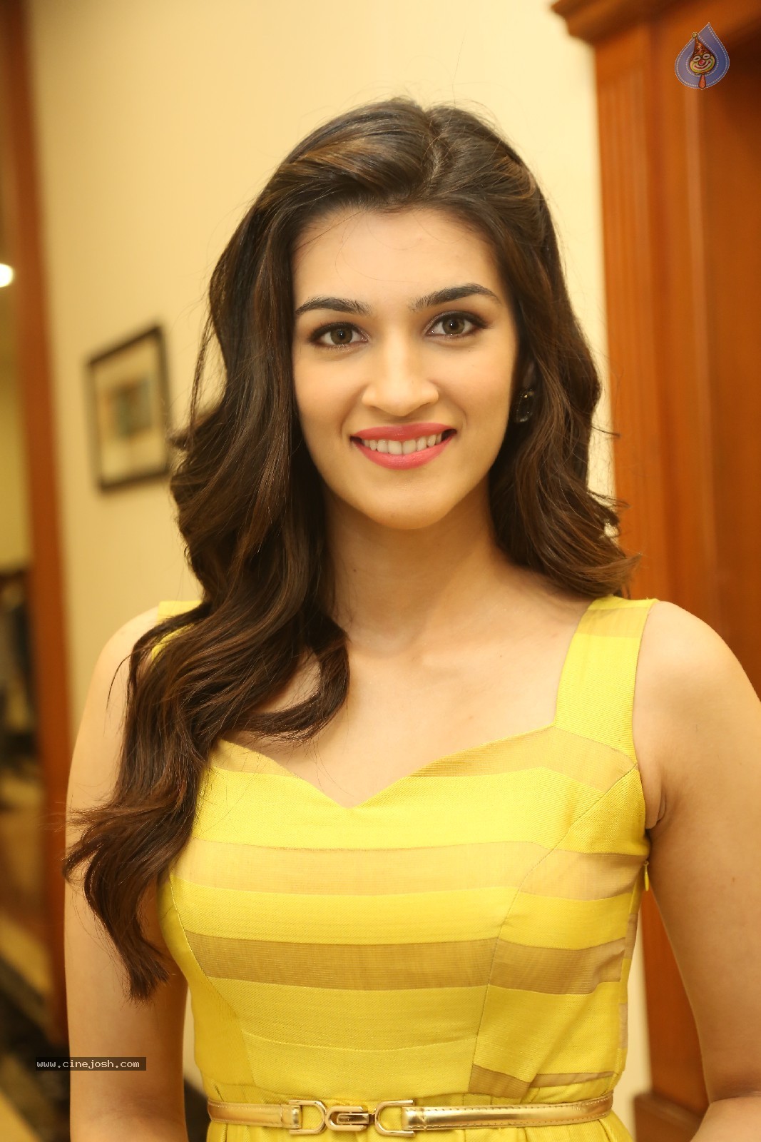 Kriti Sanon New Photos - 9 / 63 photos