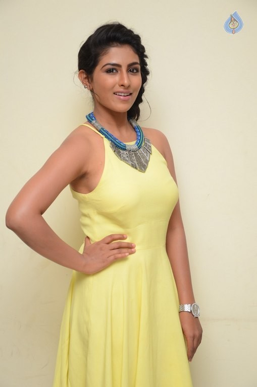 Kruthika Jayakumar Latest Pics - 40 / 42 photos