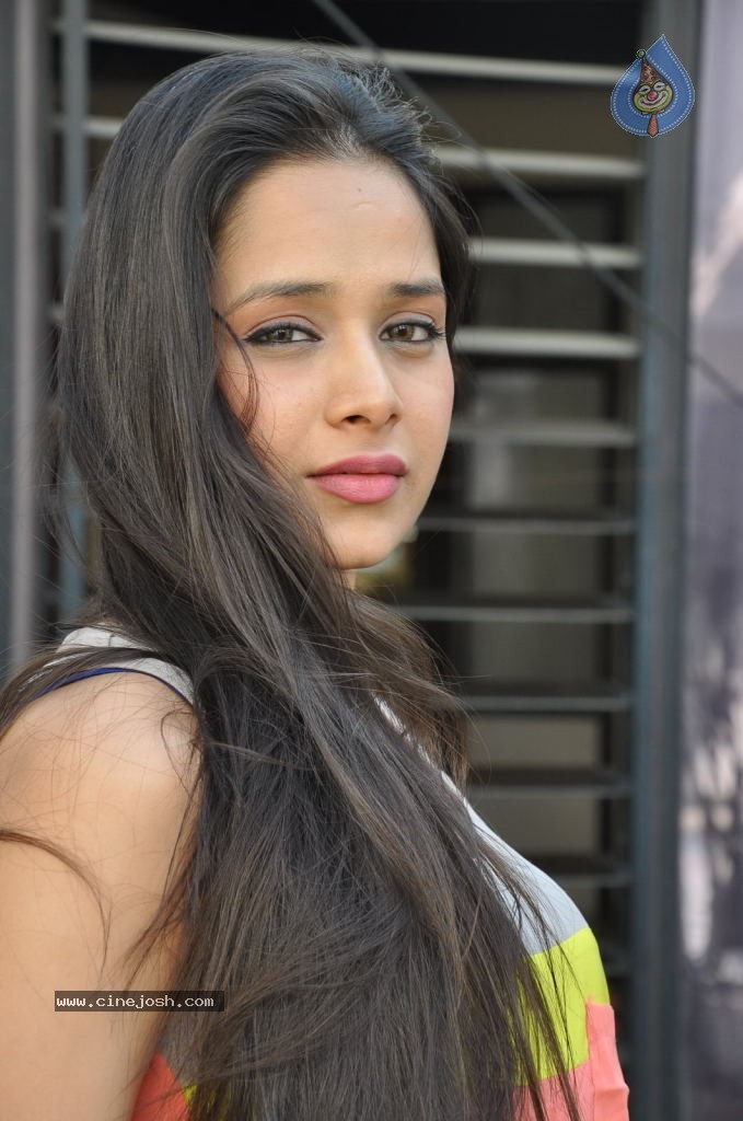 Krutika Singhaal Latest Photos - 21 / 78 photos