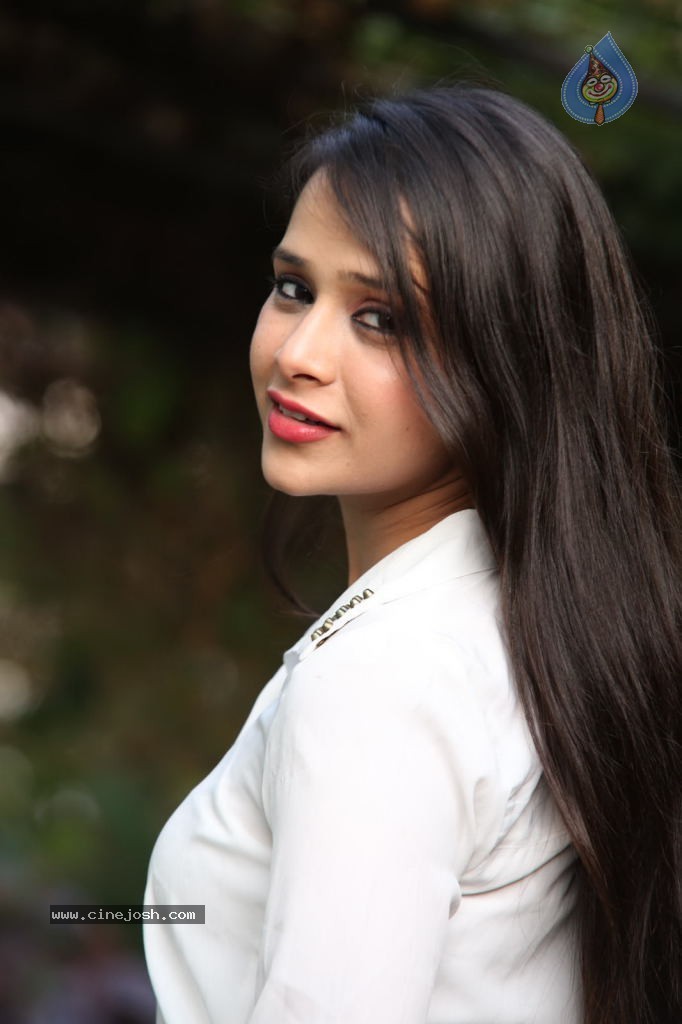 Krutika Singhaal New Gallery - 4 / 85 photos