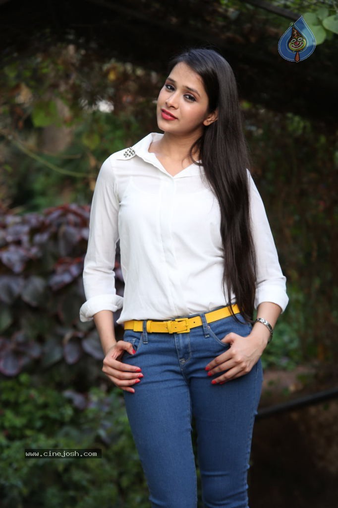 Krutika Singhaal New Gallery - 7 / 85 photos