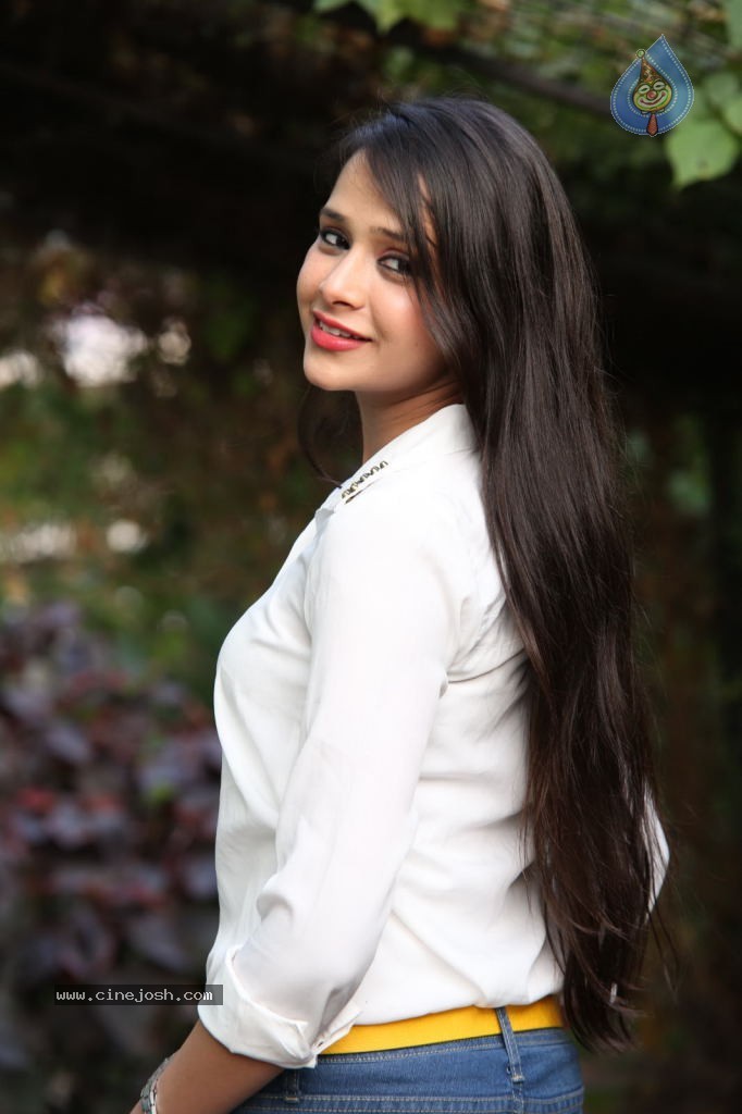 Krutika Singhaal New Gallery - 24 / 85 photos