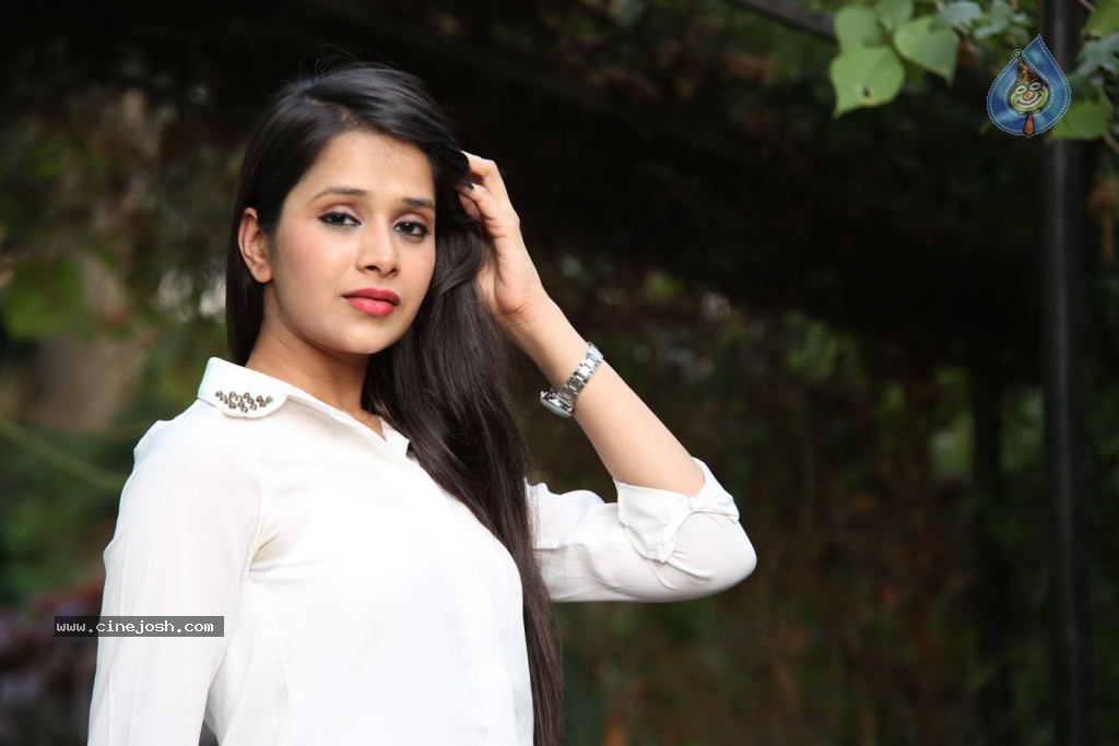 Krutika Singhaal New Gallery - 38 / 85 photos