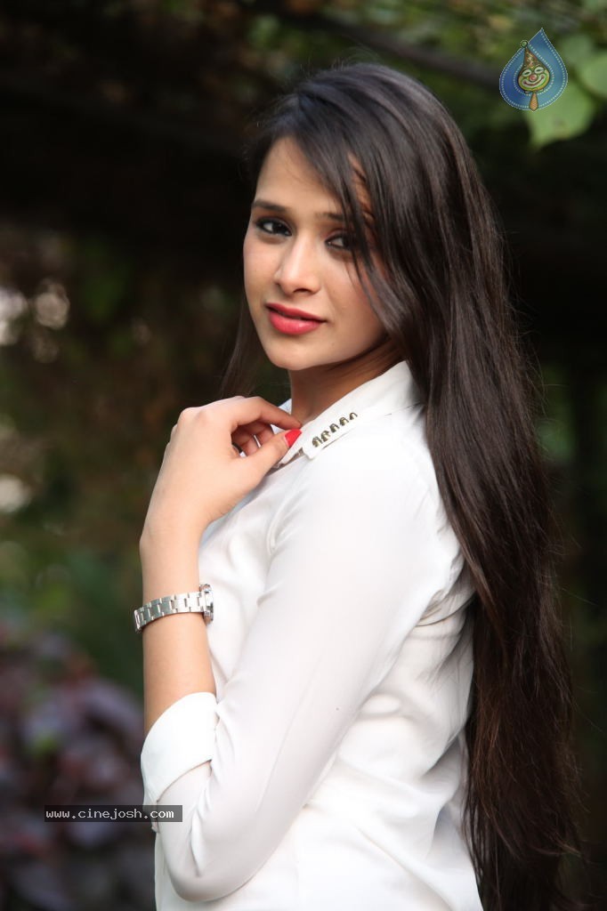 Krutika Singhaal New Gallery - 72 / 85 photos