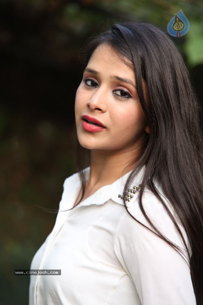 Krutika Singhaal New Gallery - 78 / 85 photos
