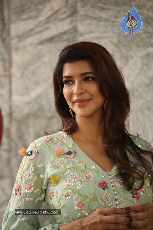 Lakshmi Manchu Interview about W/O Ram Movie - 10 / 32 photos