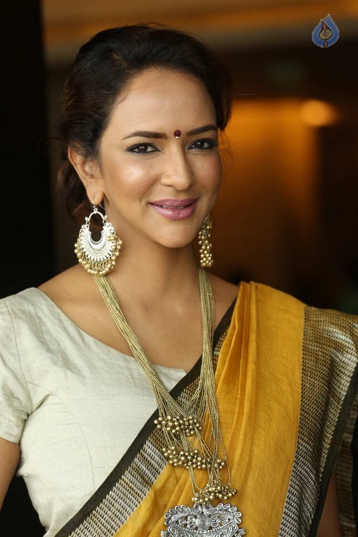 Lakshmi Manchu New Pics - 13 / 18 photos