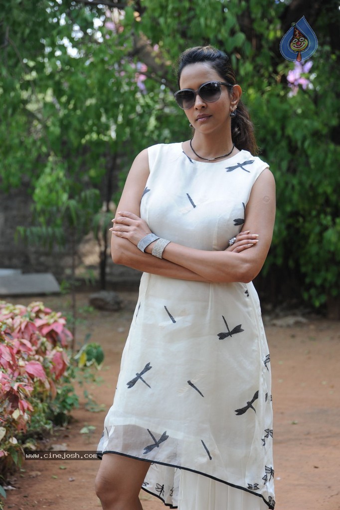 Lakshmi Manchu New Stills - 8 / 82 photos