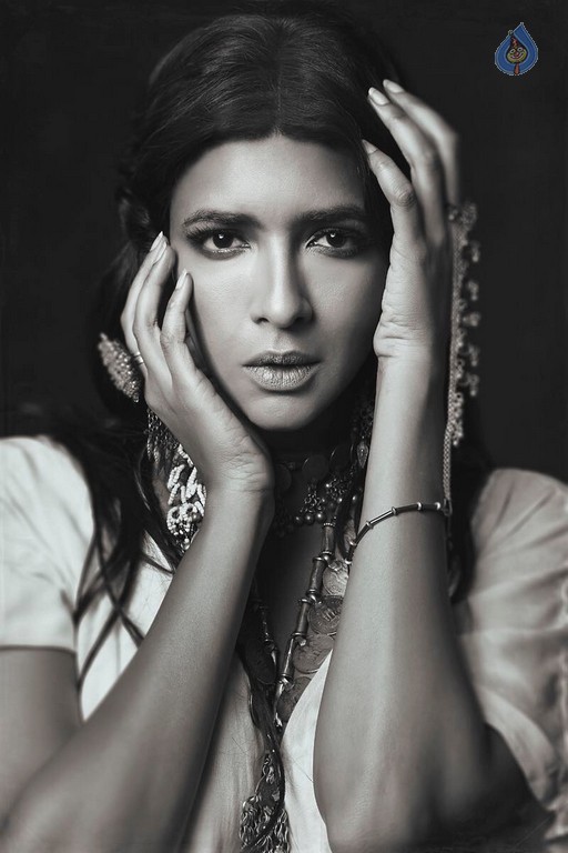Lakshmi Manchu New Stills - 11 / 12 photos