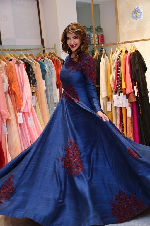 Lakshmi Prasanna at LFW Event - 5 / 35 photos