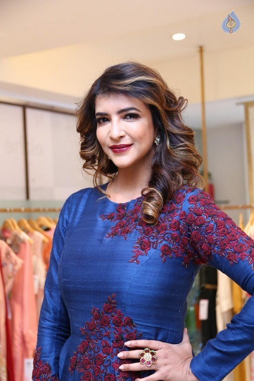 Lakshmi Prasanna at LFW Event - 16 / 35 photos