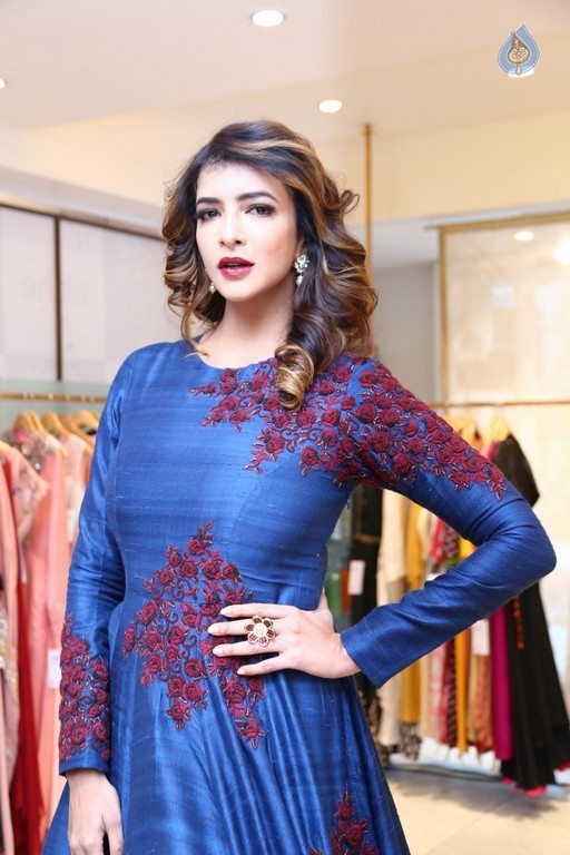 Lakshmi Prasanna at LFW Event - 22 / 35 photos