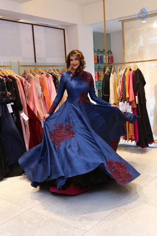 Lakshmi Prasanna at LFW Event - 26 / 35 photos