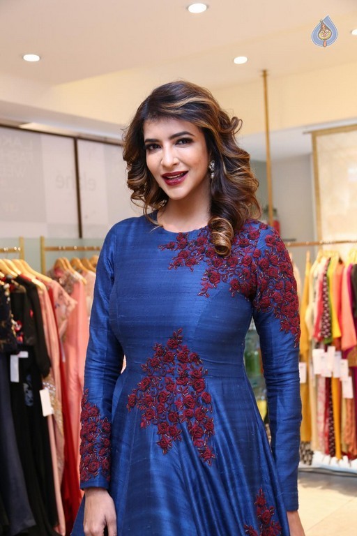 Lakshmi Prasanna at LFW Event - 34 / 35 photos