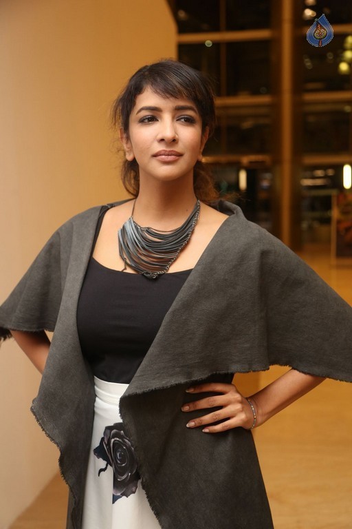 Lakshmi Prasanna New Photos - 20 / 40 photos