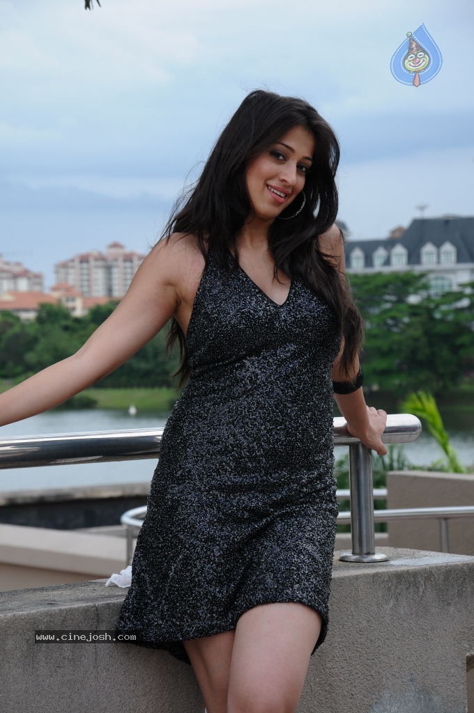Lakshmi Rai Hot Photos - 4 / 37 photos