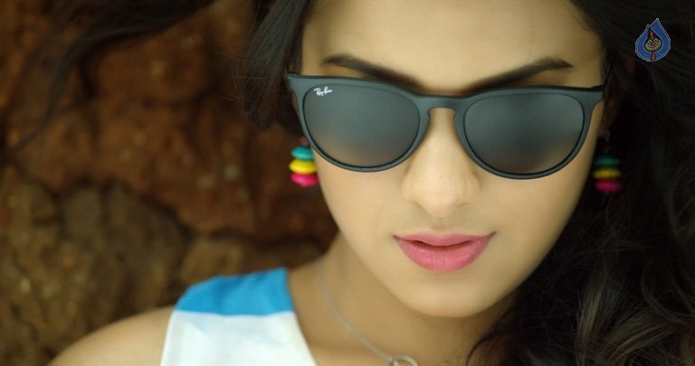 Latha Hegde in Tuntari - 13 / 18 photos