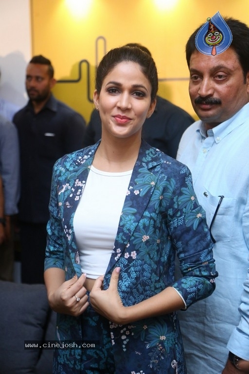 Lavanya Tripathi At Virtu Fitness Work Out Hub Launch - 10 / 12 photos