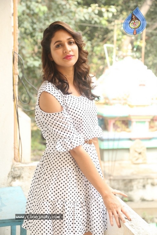 Lavanya Tripathi Interview Stills - 17 / 42 photos