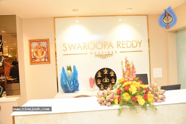 Lavanya Tripathi Launches Swaroopa Reddy Boutique-Photos - 40 / 42 photos