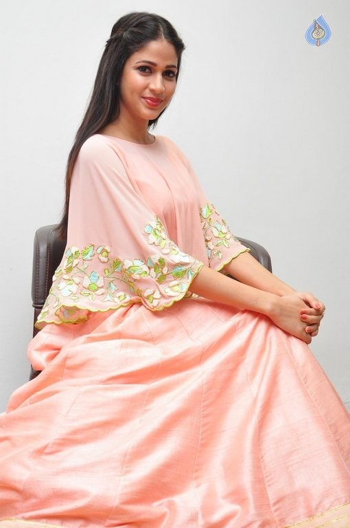 Lavanya Tripathi New Photos - 17 / 42 photos