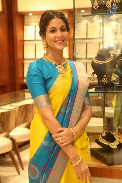 Lavanya Tripathi New Stills - 12 / 15 photos