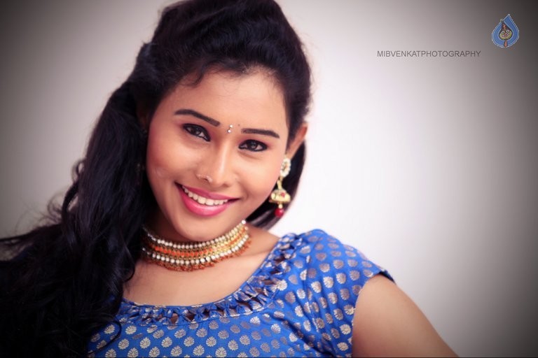 Leesa Latest Photos - 1 / 50 photos