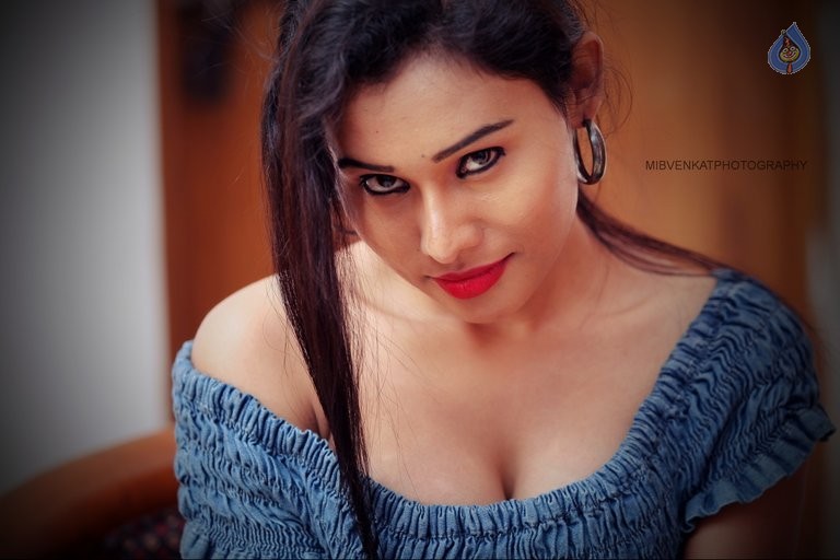 Leesa Latest Photos - 20 / 50 photos