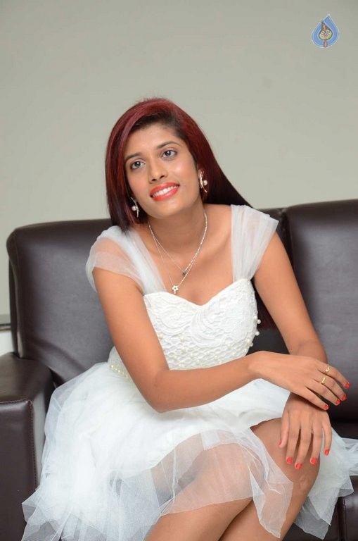 Liza Reddy Latest Photos - 28 / 42 photos