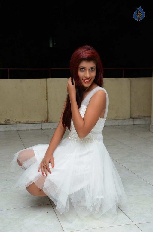 Liza Reddy Latest Photos - 35 / 42 photos