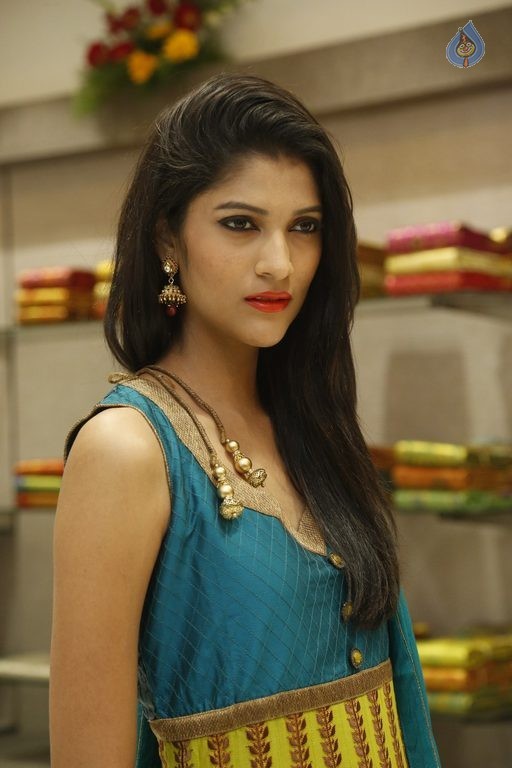 Maaya Latest Photos - 8 / 16 photos